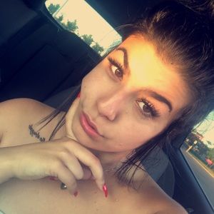 Meet your Posher, Vanessa